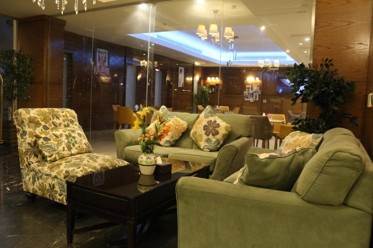 Valencia Hotel Suitesアル・コバール エクステリア 写真