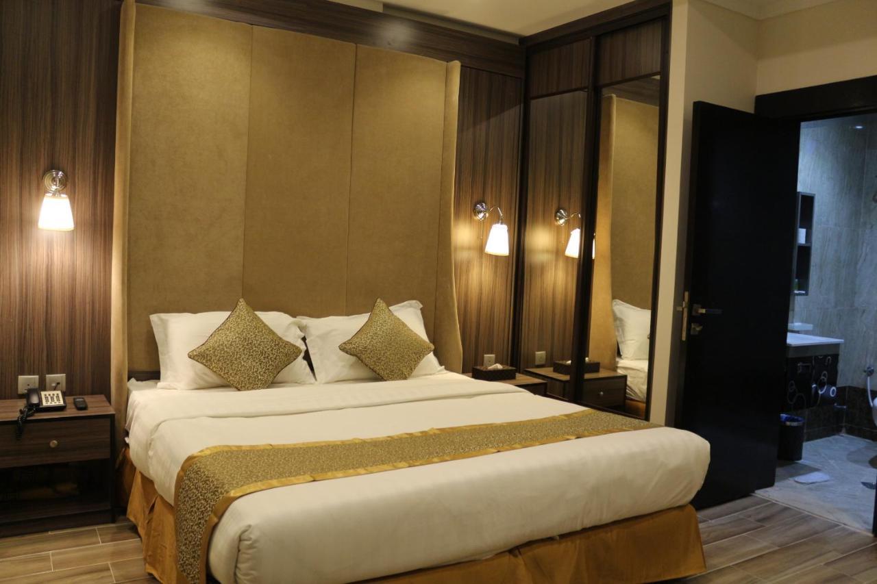 Valencia Hotel Suitesアル・コバール エクステリア 写真