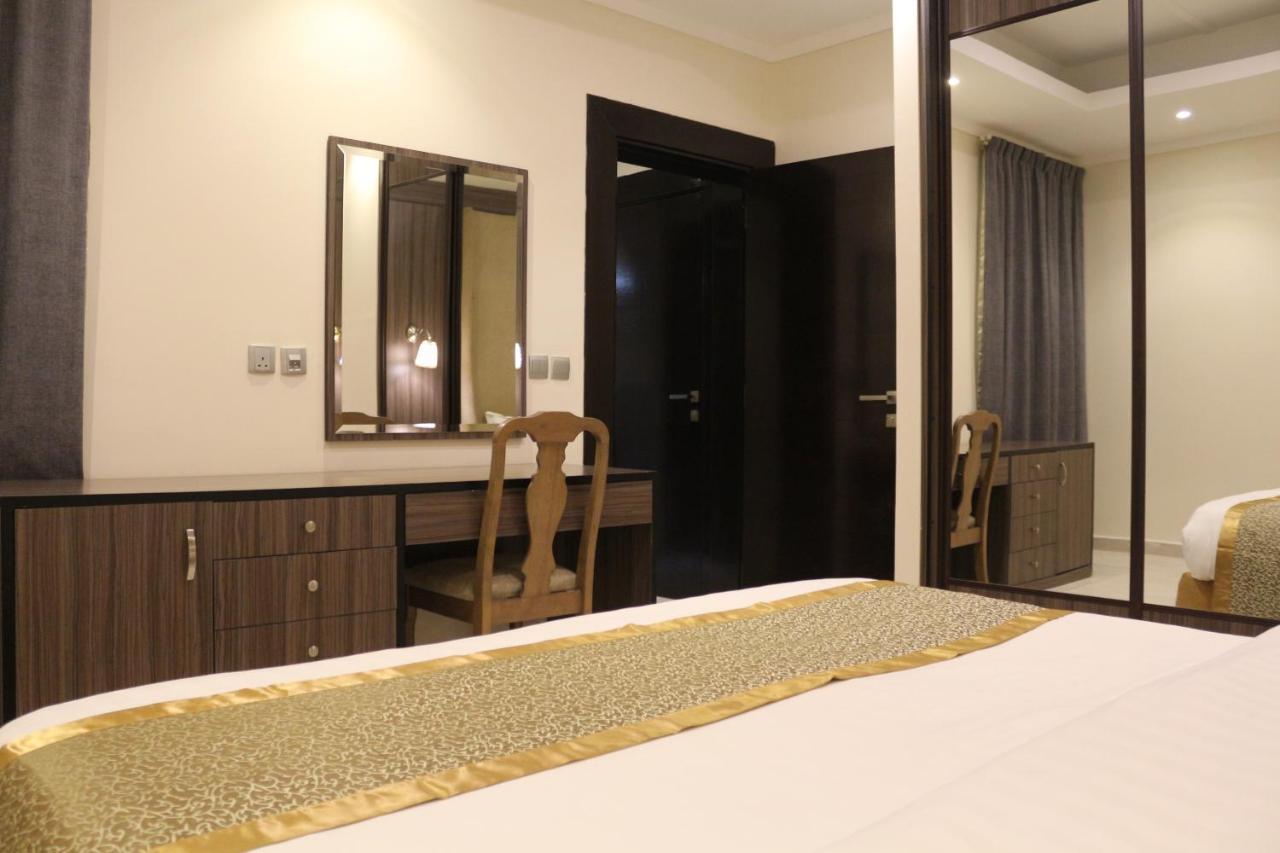 Valencia Hotel Suitesアル・コバール エクステリア 写真