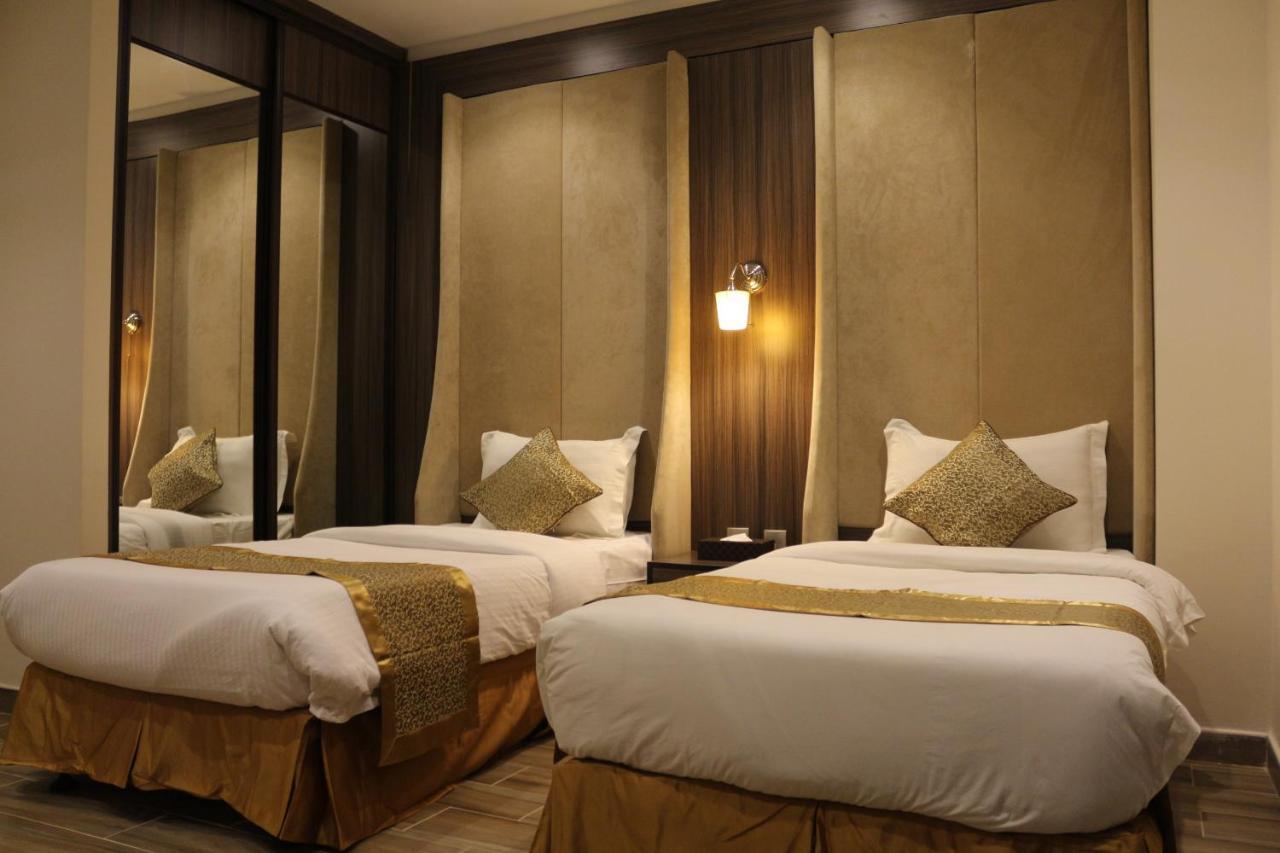 Valencia Hotel Suitesアル・コバール エクステリア 写真