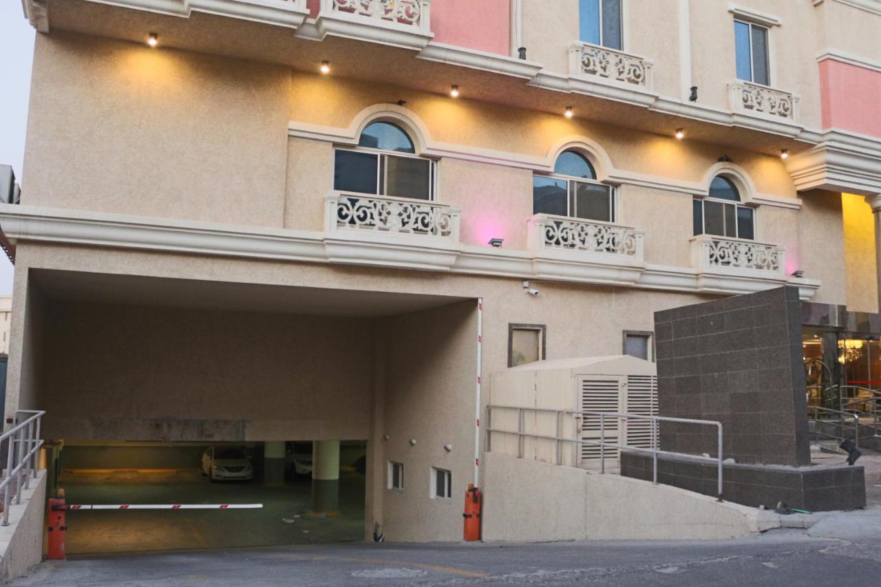 Valencia Hotel Suitesアル・コバール エクステリア 写真