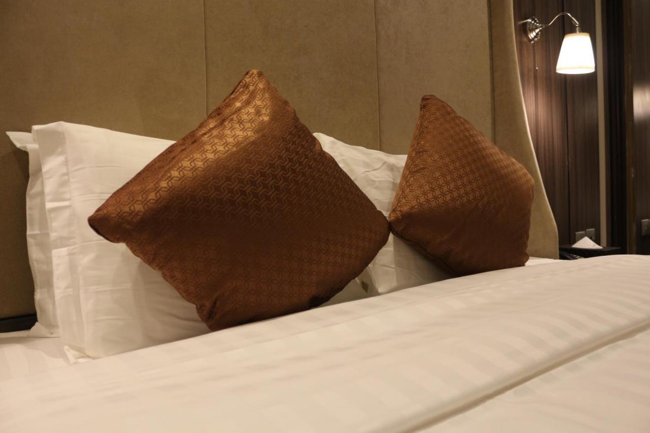 Valencia Hotel Suitesアル・コバール エクステリア 写真